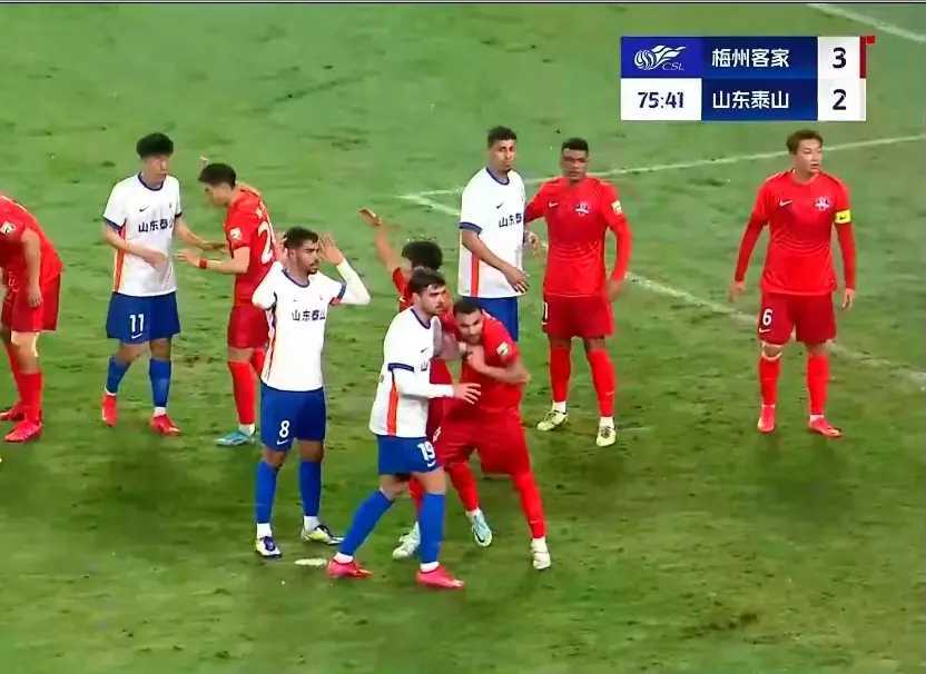 包含球队实力逐渐显现，为联赛增添新的看点的词条