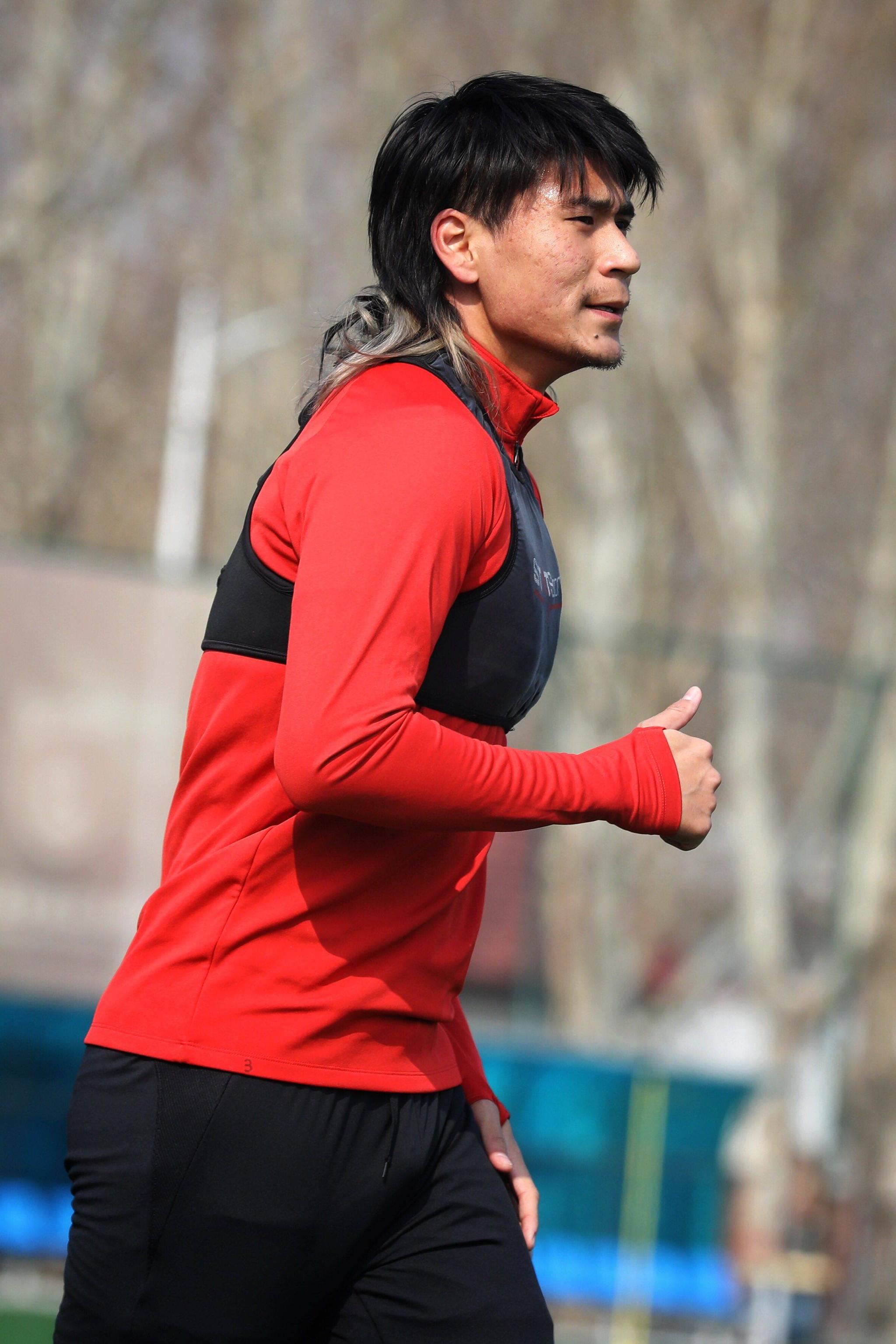 湖北队谋求胜利，积极备战下一轮比赛以争夺更多积分的简单介绍