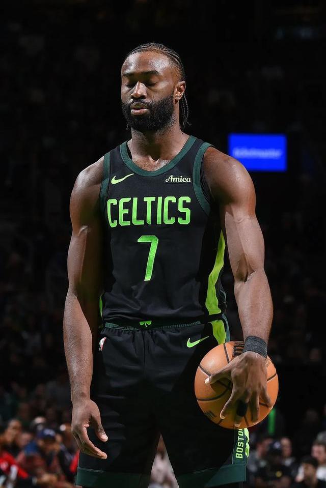 开云体育APP下载-包含凯尔特人负于篮网：对手投射命中率较高成败关键的词条