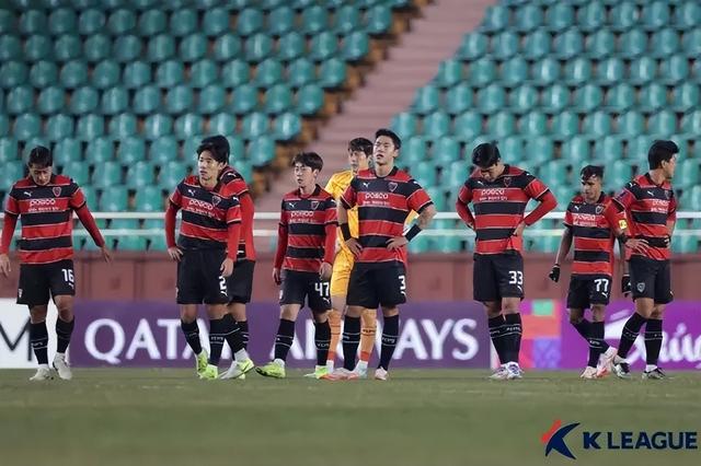 关于亚冠比赛现场火爆，球迷热情高涨的信息