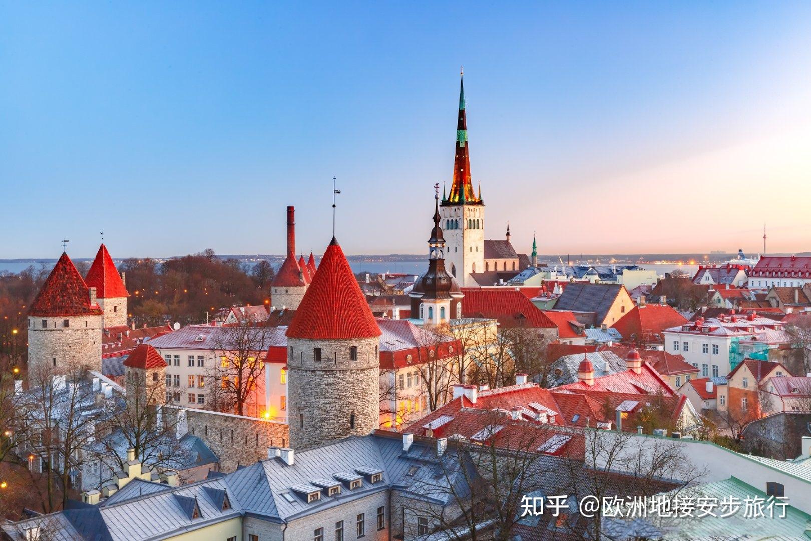 包含丹麦主场战胜芬兰，稳固领先地位的词条