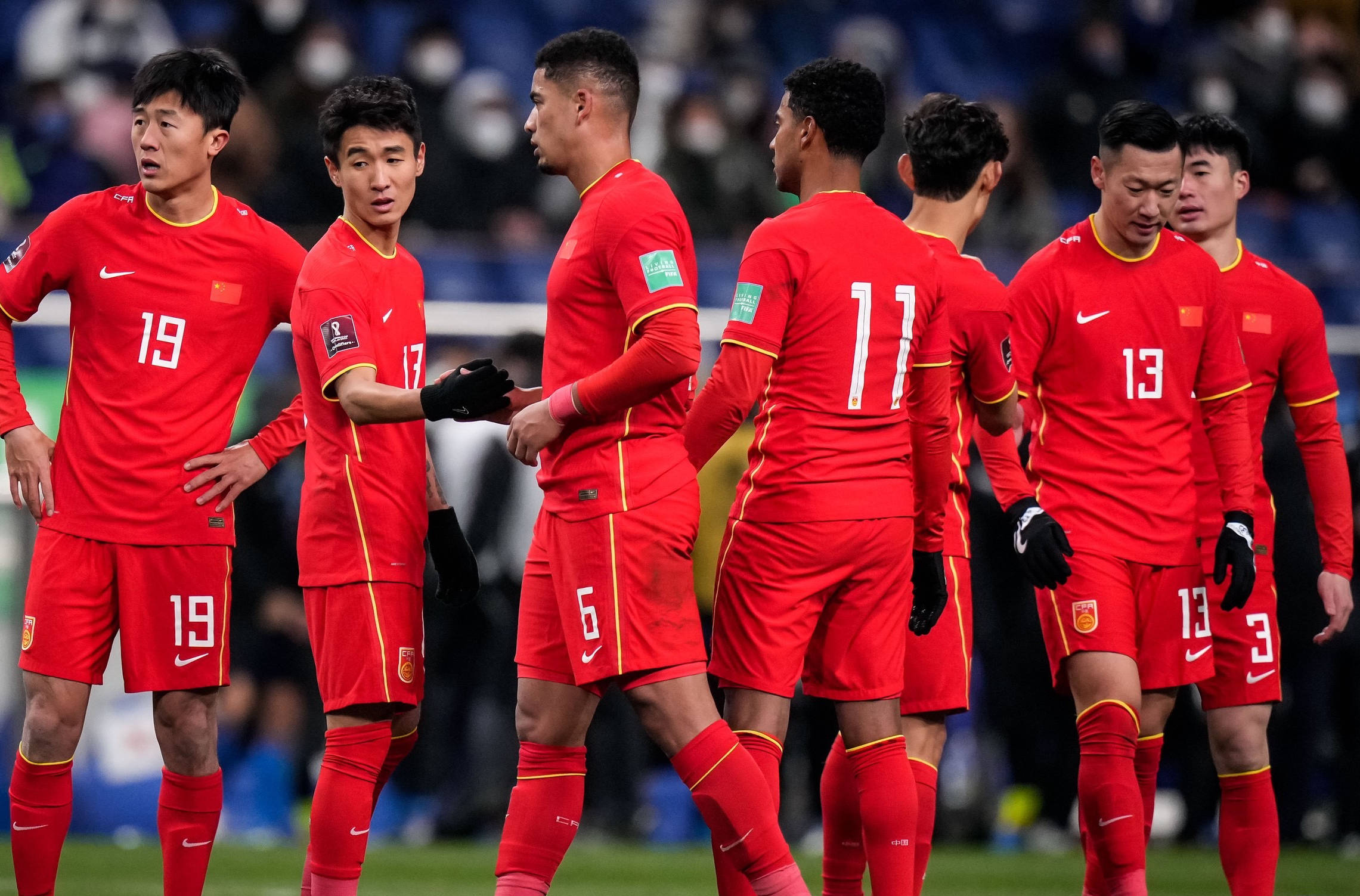 国内足球俱乐部备战最新一场比赛