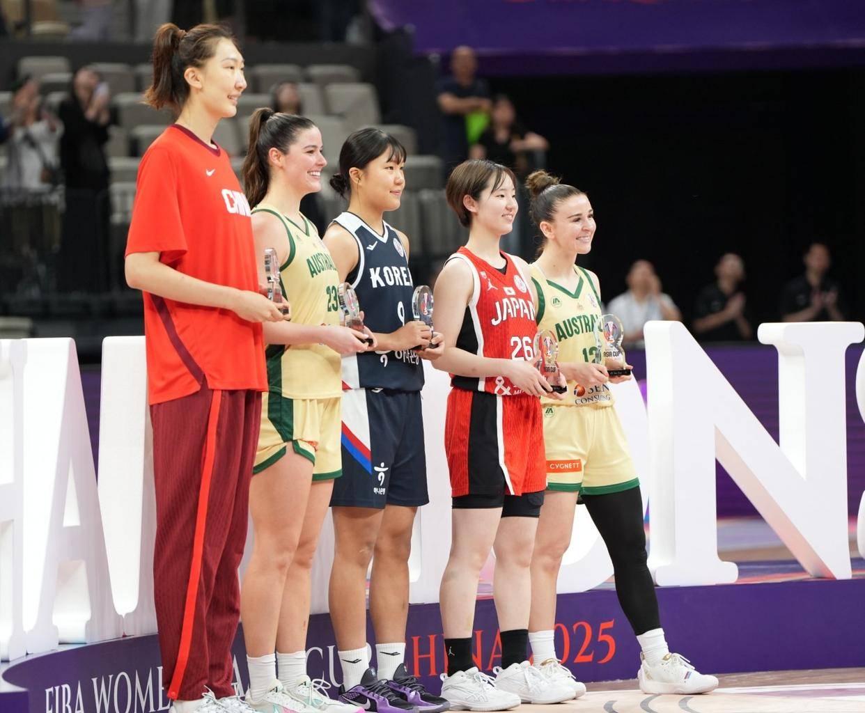 法国女篮惊险战胜日本晋级季军战