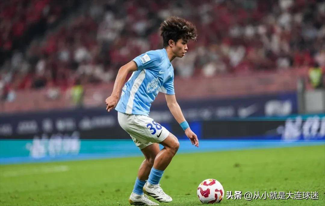 包含大连一方主场不敌上海海港，遭遇一场惨败的词条