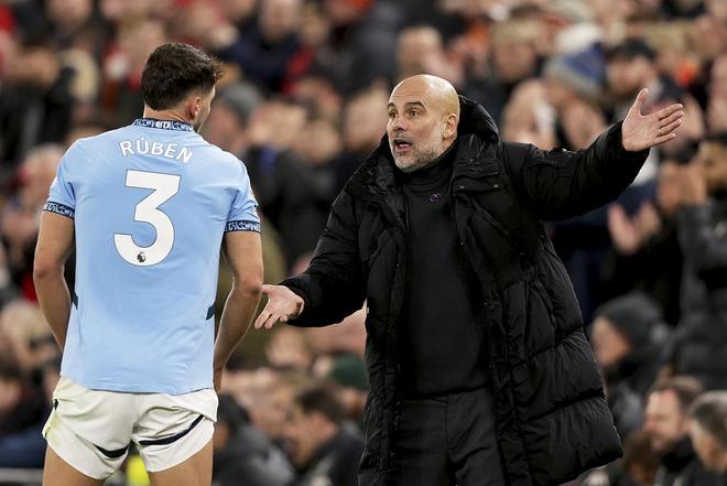 关于瓜迪奥拉临危受命，率领曼城取得关键胜利的信息