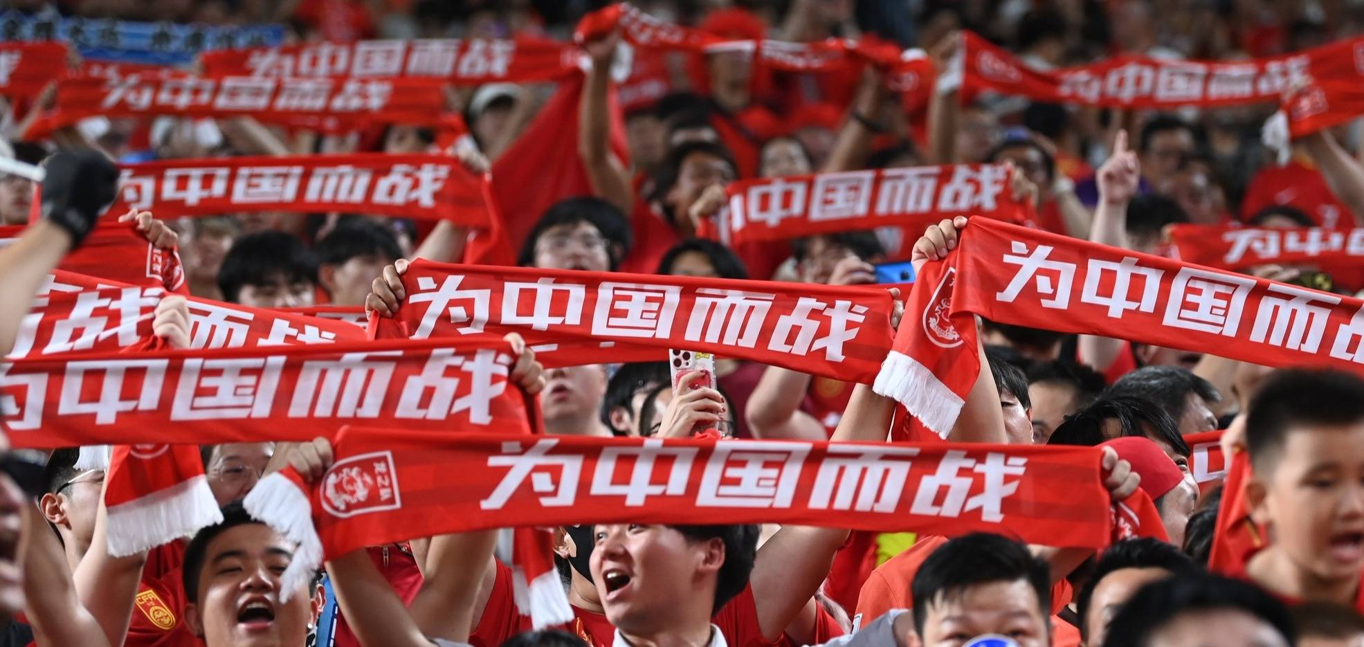 开云体育入口-运动员们拼尽全力，永不言败