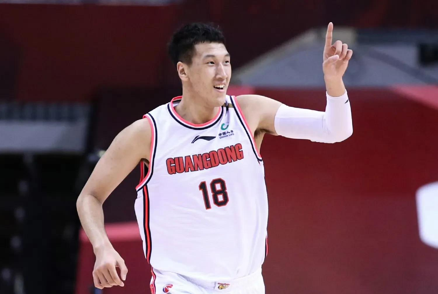 广东队取得CBA常规赛四连胜，领先排名