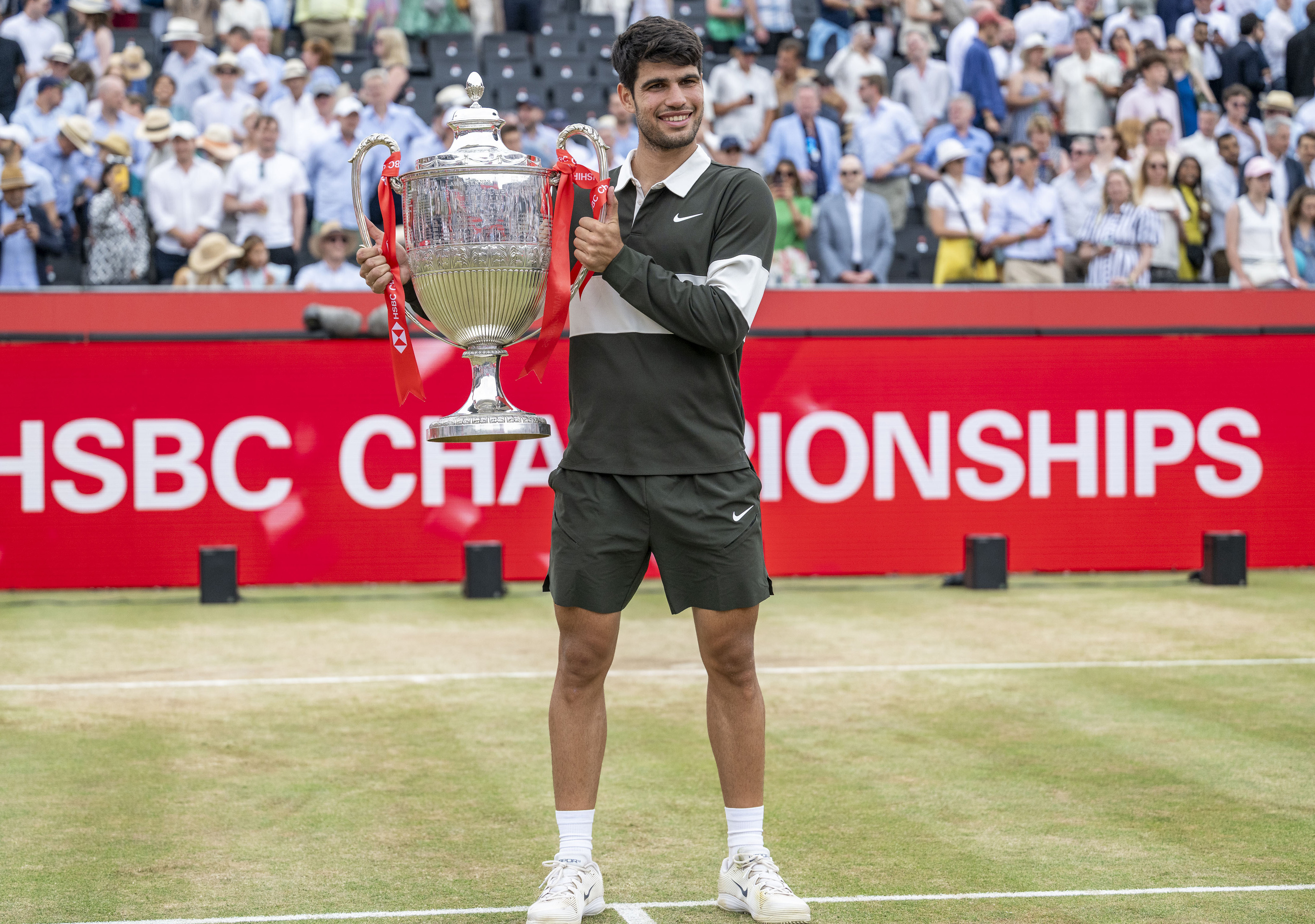 意大利网球队横扫西班牙网球队，阿尔卡拉斯统治全场