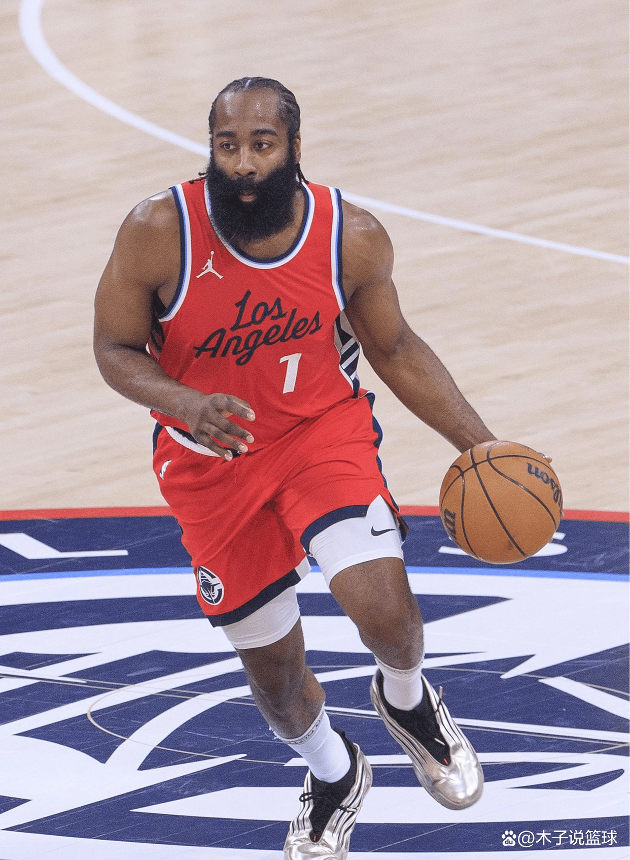 包含快船战胜独行侠，莱昂纳德发威砍下全场最高分的词条