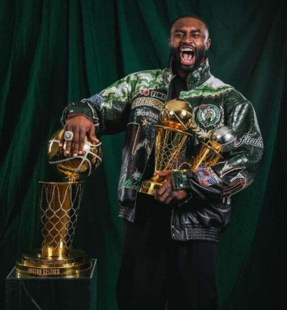 开云体育官方网站-雄鹿B队轻取猛龙，杰伦·布朗惊艳世界的简单介绍