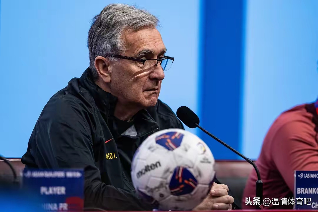 开云体育官网-瓦伦西亚宣布续约球队功勋球员