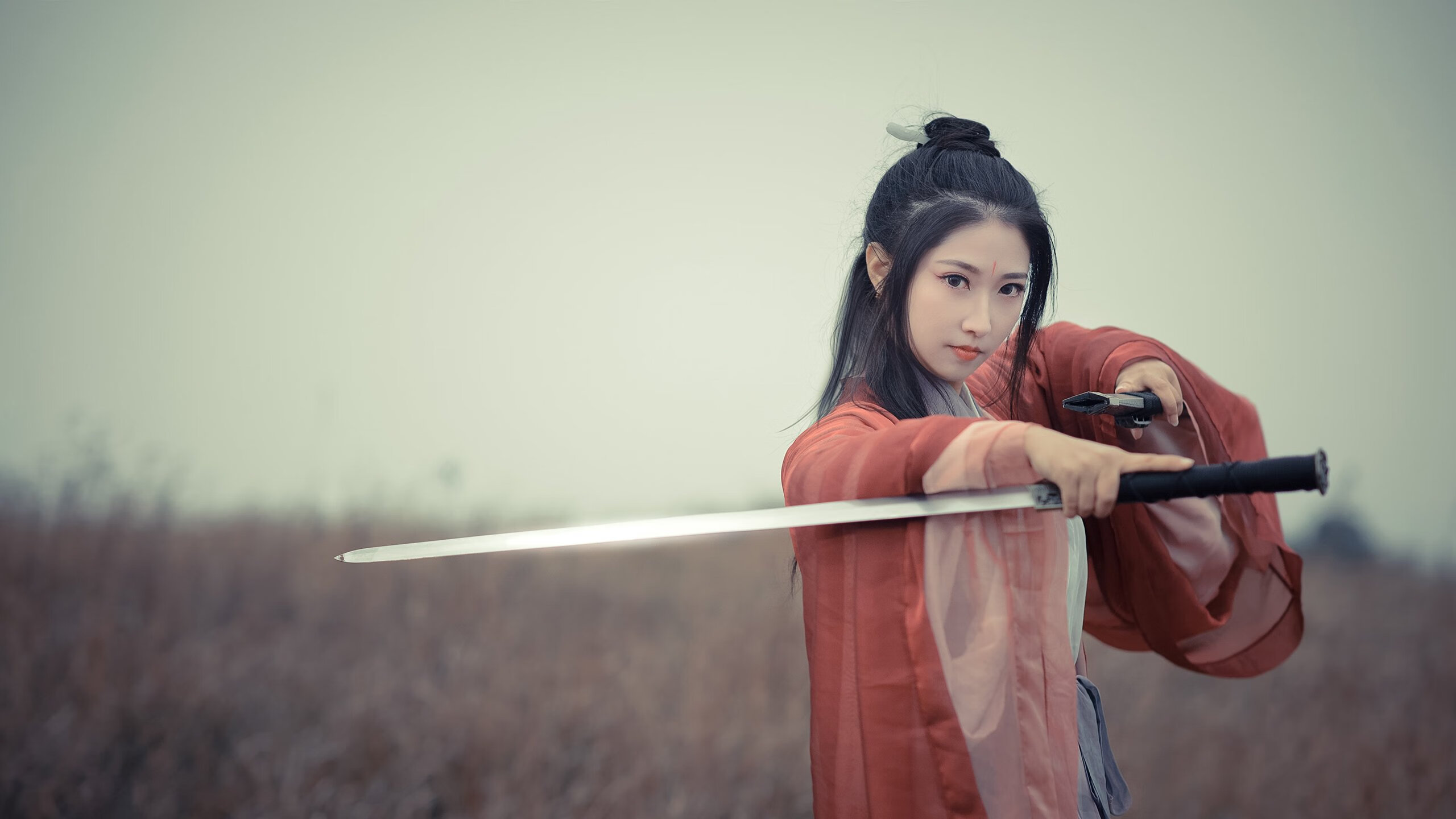 夜莺不歇，当尼克斯的终结哨响彻马刺的十字路口，英格拉姆以稳定刻写新的诗篇