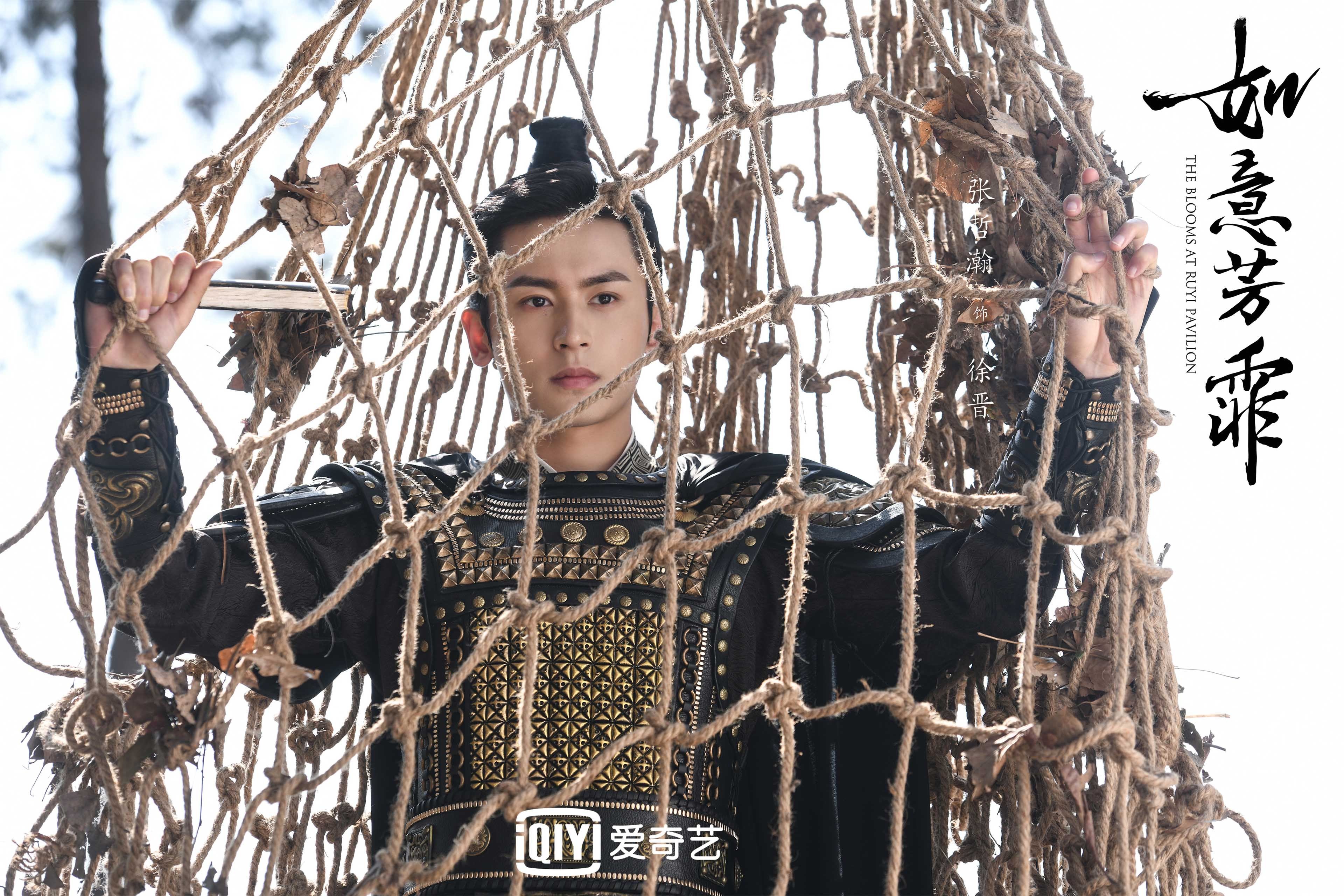 奥斯梅恩教科书般闪耀，英格兰力克厄瓜多尔