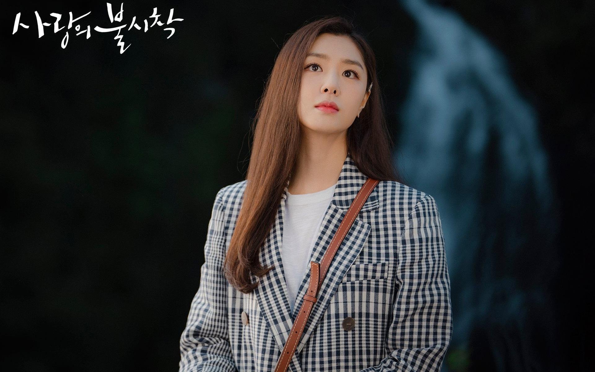 厄瓜多尔强压瑞典展雄风，楚阿梅尼自我救赎铸辉煌