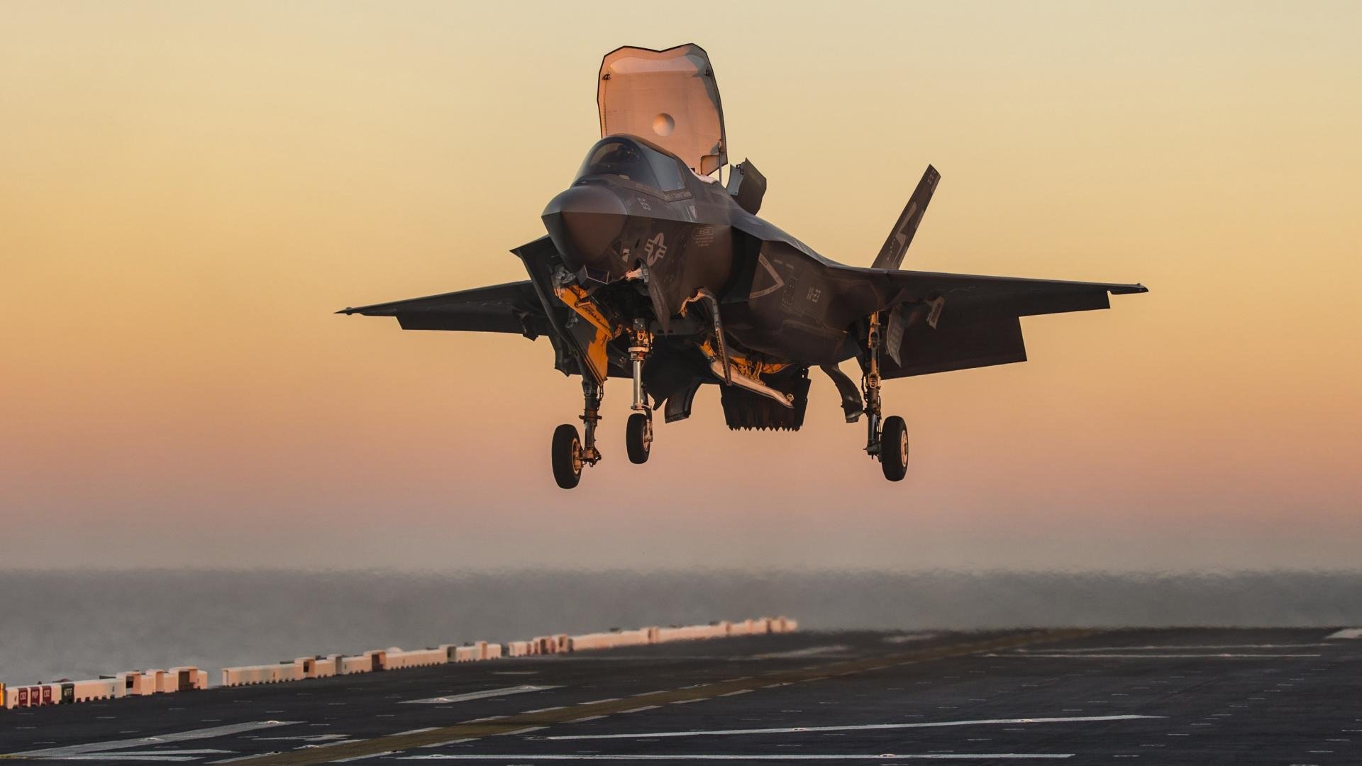 F1街道赛焦点战,加纳车手逆袭,带走中国赛场荣耀