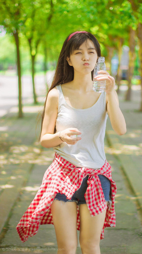 开云APP-北欧风暴横扫非洲黑星，瑞典碾压加纳，德布劳内完成致命一击